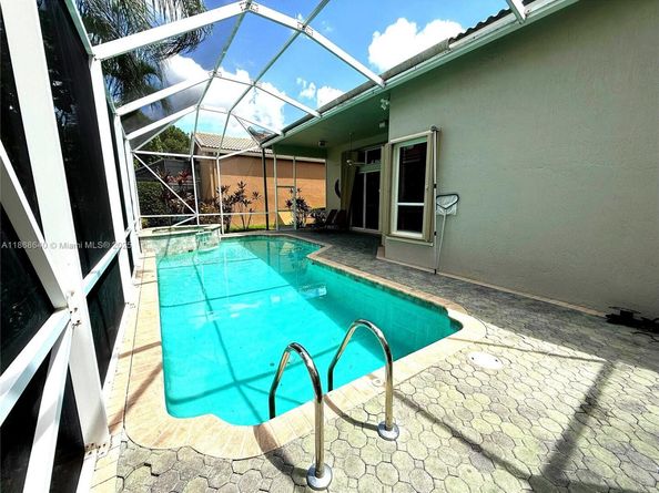 12539 NW 58th Mnr, Coral Springs FL 33076