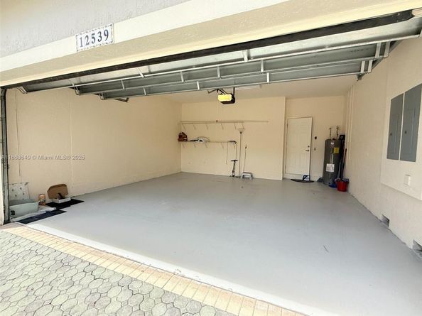 12539 NW 58th Mnr, Coral Springs FL 33076