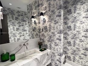 2000 S Bayshore Drive 13, Miami FL 33133