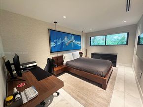 2000 S Bayshore Drive 13, Miami FL 33133