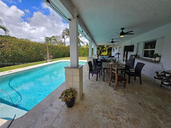 8620 SW 85th Ave, Miami FL 33143