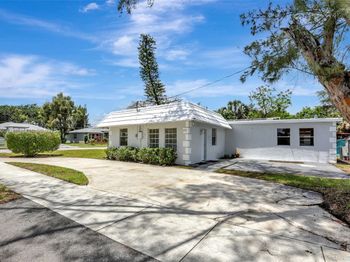 2701 NW 18th Ter