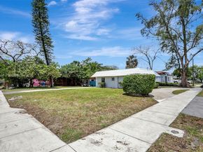 2701 NW 18th Ter, Oakland Park FL 33311