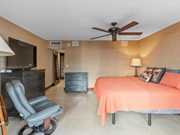 1627 Brickell Ave 1401, Miami FL 33129