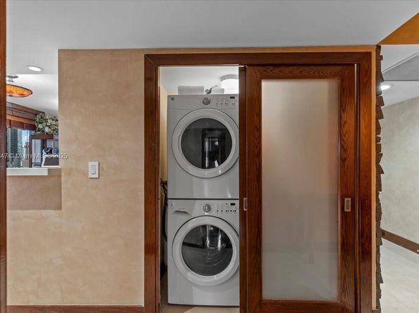 1627 Brickell Ave 1401, Miami FL 33129