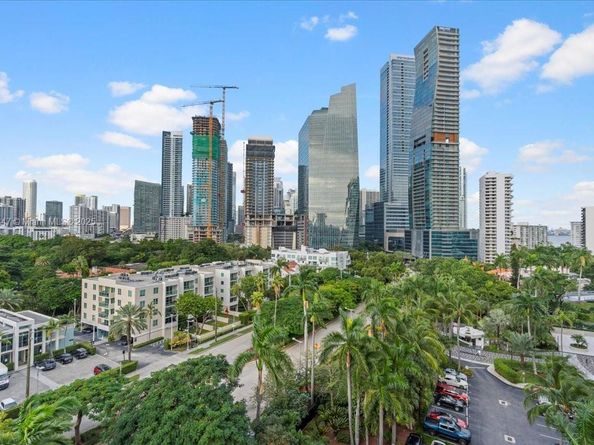 1627 Brickell Ave 1401, Miami FL 33129