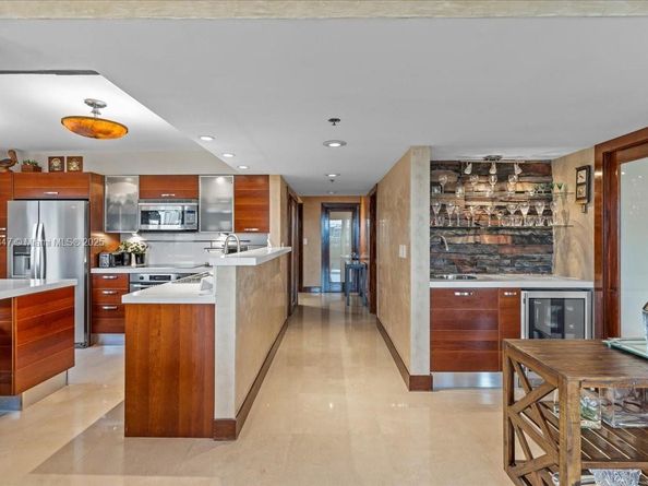 1627 Brickell Ave 1401, Miami FL 33129