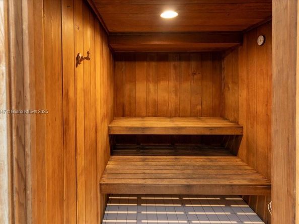 1627 Brickell Ave 1401, Miami FL 33129