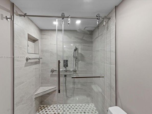 1627 Brickell Ave 1401, Miami FL 33129