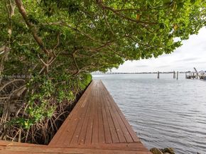 1627 Brickell Ave 1401, Miami FL 33129