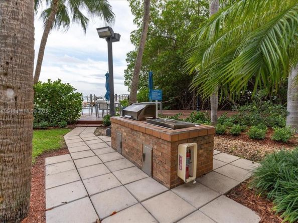 1627 Brickell Ave 1401, Miami FL 33129