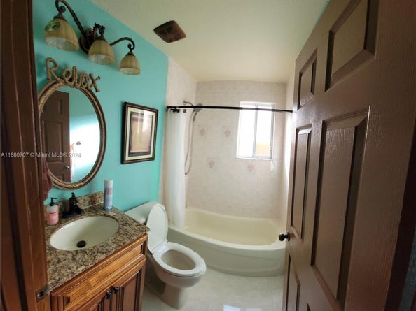 3377 NE 4th St, Homestead FL 33033