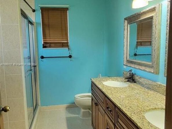 3377 NE 4th St, Homestead FL 33033