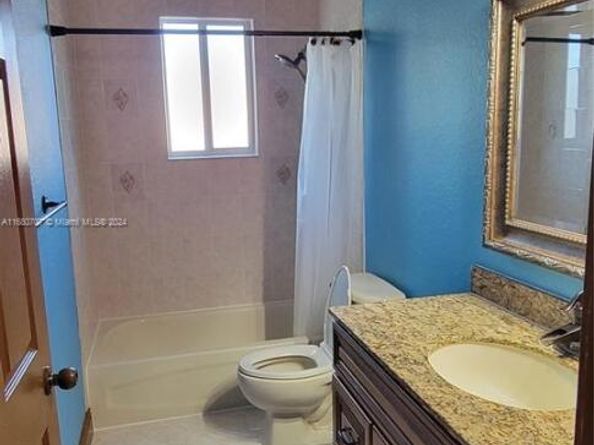 3377 NE 4th St, Homestead FL 33033