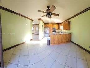 3377 NE 4th St, Homestead FL 33033