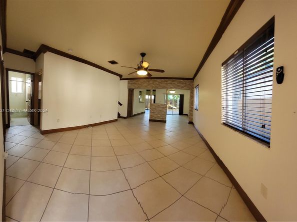 3377 NE 4th St, Homestead FL 33033
