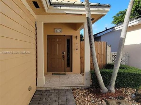 3377 NE 4th St, Homestead FL 33033