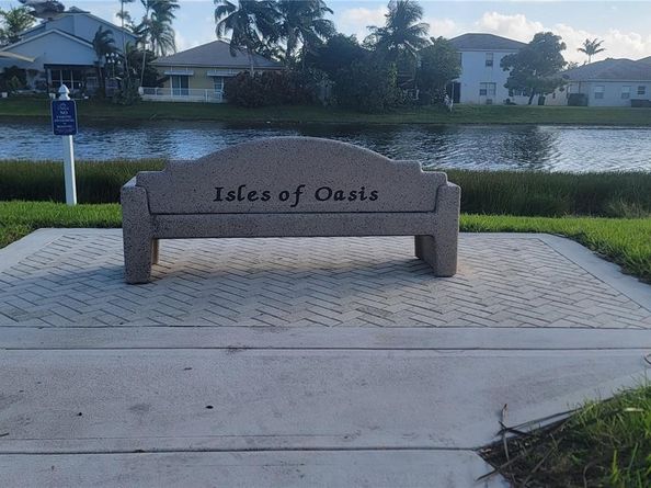 3377 NE 4th St, Homestead FL 33033