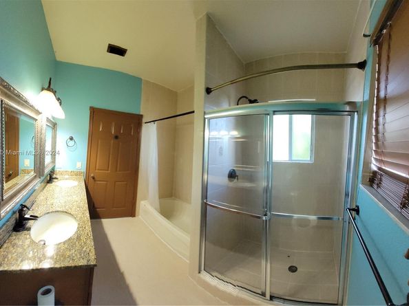 3377 NE 4th St, Homestead FL 33033