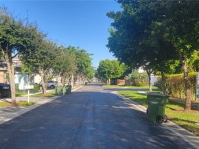 3377 NE 4th St, Homestead FL 33033