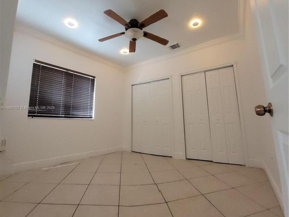 3377 NE 4th St, Homestead FL 33033