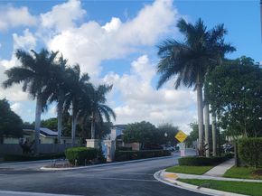 3377 NE 4th St, Homestead FL 33033