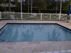 3377 NE 4th St, Homestead FL 33033