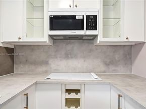 1824 Monroe St 7, Hollywood FL 33020