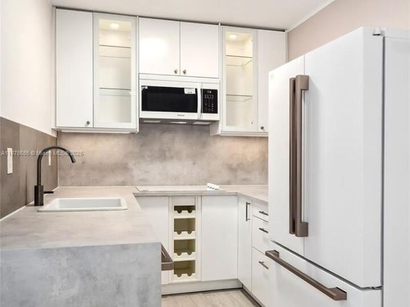 1824 Monroe St 7, Hollywood FL 33020