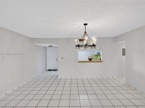 9937 NW 9th St. Cir. 1319, Miami FL 33172