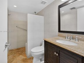 9937 NW 9th St. Cir. 1319, Miami FL 33172