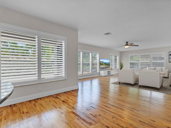1834 NE 34th St, Oakland Park FL 33306
