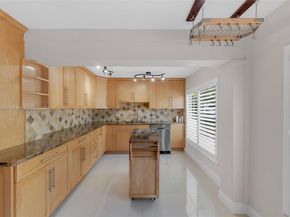 1834 NE 34th St, Oakland Park FL 33306