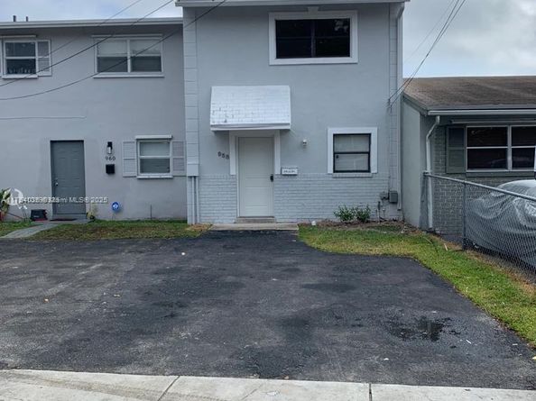 958 NW 24th Ave, Fort Lauderdale FL 33311