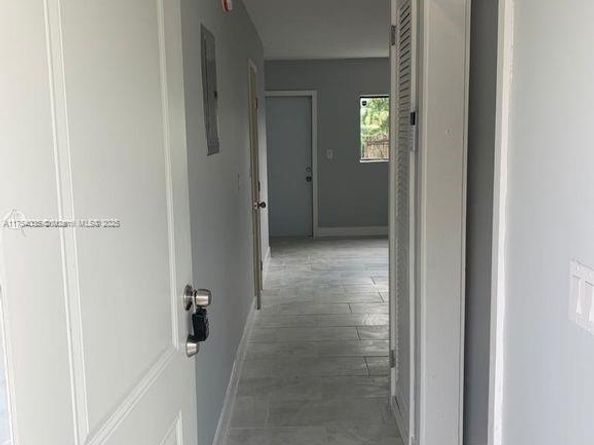 958 NW 24th Ave, Fort Lauderdale FL 33311