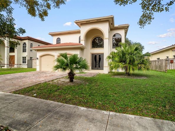 865 NE 208th Ter, Miami FL 33179