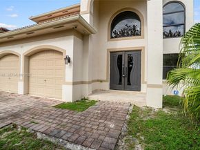 865 NE 208th Ter, Miami FL 33179