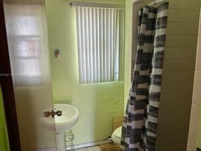 1229 NE 3rd Ave, Fort Lauderdale FL 33304