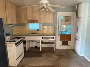 1229 NE 3rd Ave, Fort Lauderdale FL 33304