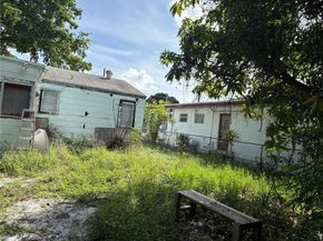 1229 NE 3rd Ave, Fort Lauderdale FL 33304