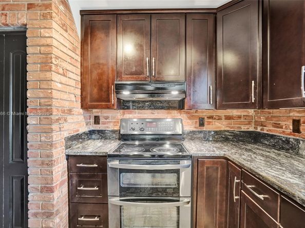 2081 NW 107th Ter, Sunrise FL 33322