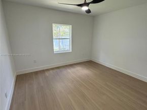427 NW 82nd Ter, Miami FL 33150