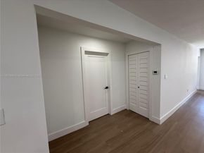 427 NW 82nd Ter, Miami FL 33150