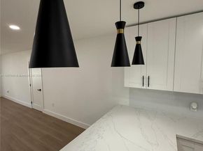 427 NW 82nd Ter, Miami FL 33150