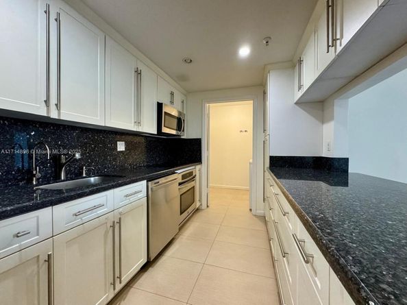 9755 NW 52nd St 107, Doral FL 33178