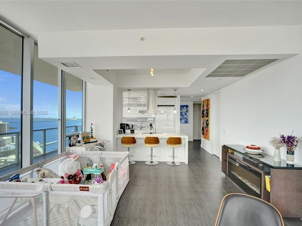 1100 Biscayne Blvd 3708, Miami FL 33132