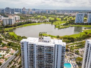 3731 N Country Club Dr 1927, Aventura FL 33180