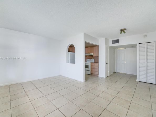 926 Michigan Ave 1, Miami Beach FL 33139