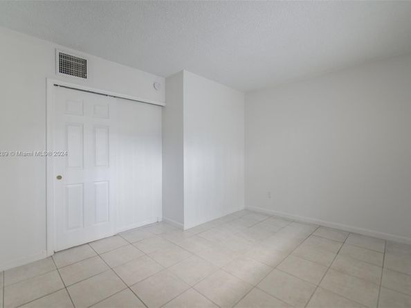 926 Michigan Ave 1, Miami Beach FL 33139
