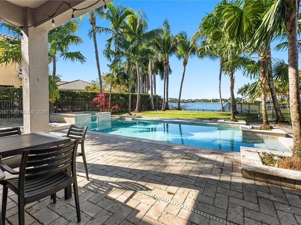 18832 SW 77th Ct, Cutler Bay FL 33157